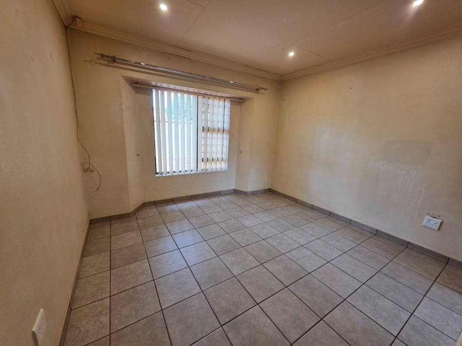 2 Bedroom Property for Sale in Wilkoppies North West